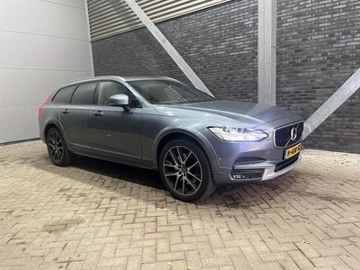 Grijs Occasion 2017 Volvo V90 CC Pro Stationwagen | € 25.800 (Eerlijke prijs)
