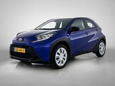 Blauw metallic Occasion 2024 Toyota Aygo X Play SUV | € 16.700 (Goede deal)