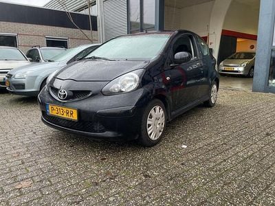 Zwart Gebruikt 2006 Toyota Aygo Hatchback | € 1.495 (Goede deal)