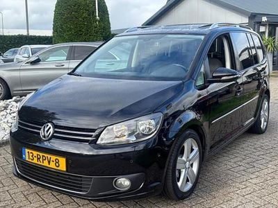 Zwart Occasion 2011 VW Touran Highline MPV | € 7.950 (Iets duurder)