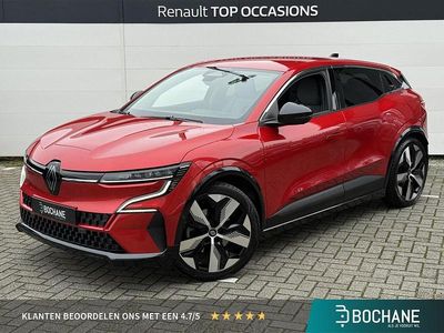 Rood Occasion 2023 Renault Mégane IV Techno Hatchback | € 26.945