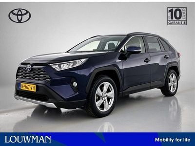 Blauw Occasion 2022 Toyota RAV4 Hybrid SUV | € 33.745 (Goede deal)