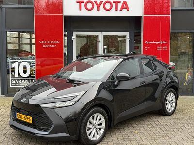 Zwart Occasion 2024 Toyota C-HR SUV | € 29.240 (Goede deal)