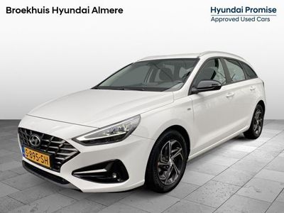 tweedehands Hyundai i30 Wagon 1.0 T-GDI 120pk MHEV Comfort Smart | Camera | Keyless Entry | Climate Control | Inklapbare spiegels | Draadloze lader