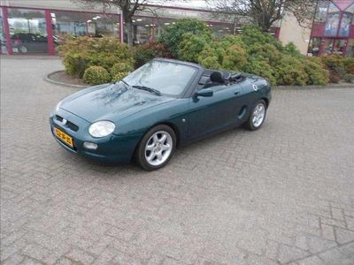 Groen, metallic lak Gebruikt 1996 MG F Cabriolet | € 3.500