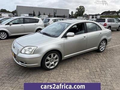 Occasion Toyota Avensis Luna 147 PK (108 kW) 2006 Grijs Sedan