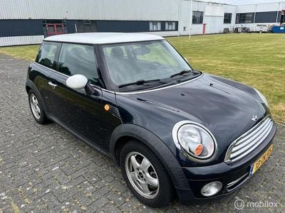 Zwart Gebruikt 2008 Mini Cooper Hatchback | € 1.749 (Eerlijke prijs)