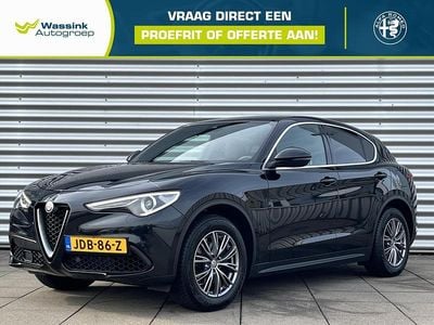 Zwart Gebruikt 2018 Alfa Romeo Stelvio Super SUV | € 30.350 (Goede deal)
