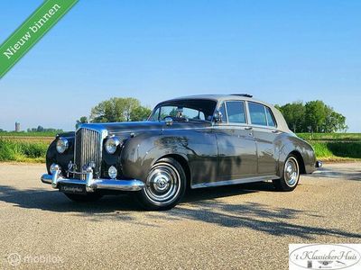 Bentley S1