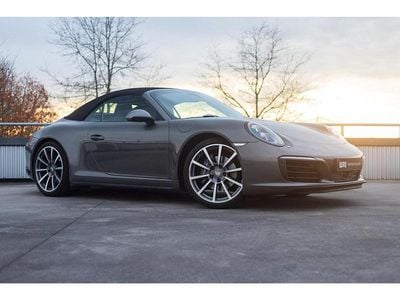 Grijs Gebruikt 2017 Porsche 911 Carrera 4 Cabriolet Cabriolet | € 107.500 (Eerlijke prijs)