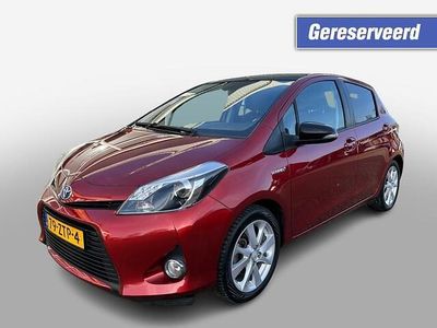 Occasion Toyota Yaris 75 PK (55 kW) 2013 Rood Hatchback