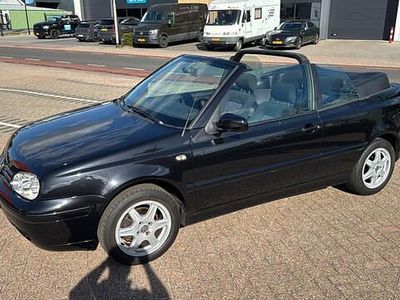 Zwart Occasion 1999 VW Golf III Trendline Cabriolet | € 3.250 (Iets duurder)