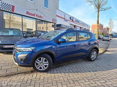 Blauw Occasion 2023 Dacia Sandero Comfort Hatchback | € 16.950 (Eerlijke prijs)