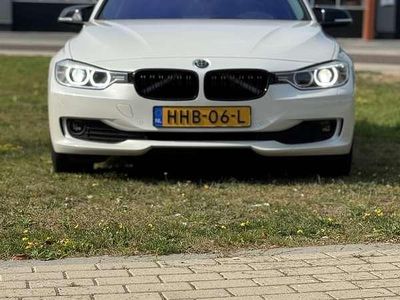 Wit Occasion 2013 BMW 320 Sedan | € 13.500 (Eerlijke prijs)