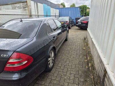 Mercedes E220