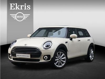 Wit Occasion 2022 Mini One Clubman Stationwagen | € 24.900 (Duur)