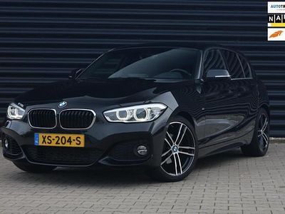 Zwart Occasion 2019 BMW 118 Executive Hatchback | € 22.750 (Eerlijke prijs)