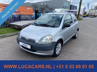 tweedehands Toyota Yaris 1.0-16V VVT-i Terra