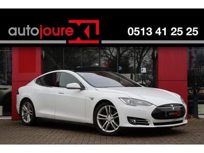 Wit Gebruikt 2015 Tesla Model S Hatchback | € 14.450 (Goede deal)