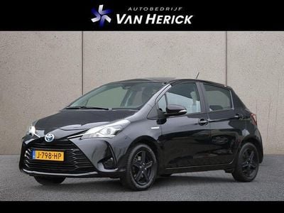 Zwart Occasion 2018 Toyota Yaris Active Hatchback | € 13.945 (Goede deal)