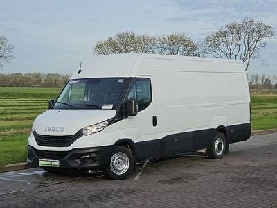 Wit Gebruikt 2023 Iveco Daily Van | € 23.450 (Goede deal)