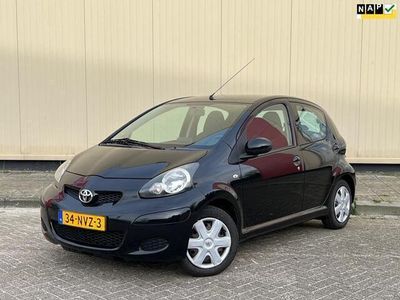 tweedehands Toyota Aygo 1.0 Navigator | Navi | 5-deurs | Airco | Elek. ramen |