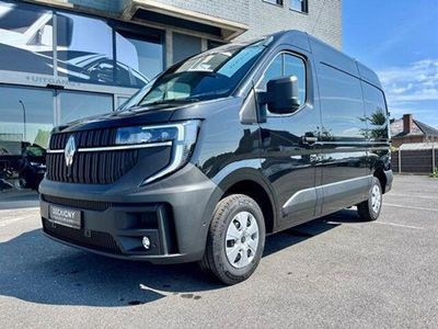 Zwart Nieuw 2025 Renault Master Van | € 38.975 (Eerlijke prijs)