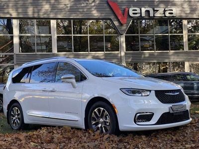 Nieuw Chrysler Pacifica 261 PK (191 kW) 2025 Wit SUV