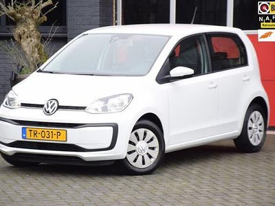 Wit Occasion 2018 VW up! move up! Hatchback | € 7.950 (Eerlijke prijs)