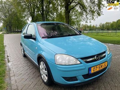 tweedehands Opel Corsa 1.2-16V Silverline Automaat 1e eigenaar