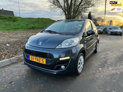 tweedehands Peugeot 107 1.0 Active Led dagrijverlichting,Airco