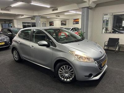 Grijs (metallic) Occasion 2012 Peugeot 208 Active Hatchback | € 2.495 (Duur)