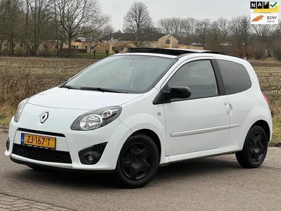 tweedehands Renault Twingo 1.2-16V Miss Sixty APK 23-1-2025/AIRCO/PANO/FACELI