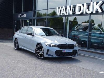 BMW 330e