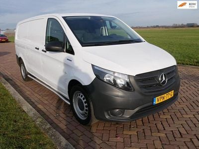 Wit Occasion 2022 Mercedes e-Vito MPV | € 8.499