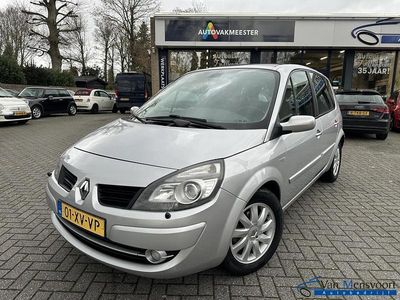 Grijs Gebruikt 2007 Renault Scénic II MPV | € 3.750 (Iets duurder)