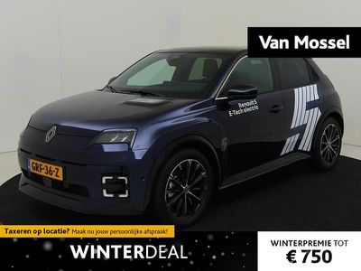 Blauw, metallic lak Occasion 2024 Renault R5 Iconic Hatchback | € 31.430 (Eerlijke prijs)