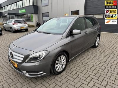 Occasion Mercedes B180 Ambition 122 PK (89 kW) 2013 Grijs MPV