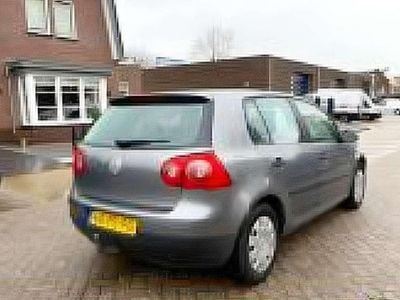 Occasion VW Golf IV Trendline 102 PK (75 kW) 2004 Grijs Hatchback