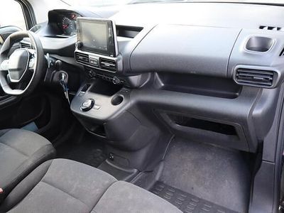 Zwart Gebruikt 2020 Peugeot Partner Premium MPV | € 13.395 (Eerlijke prijs)