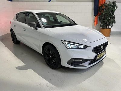 Wit Gebruikt 2020 Seat Leon Hatchback | € 20.850 (Eerlijke prijs)