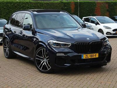 Blauw (metallic) Gebruikt 2019 BMW X5 M Sport SUV | € 52.950 (Eerlijke prijs)