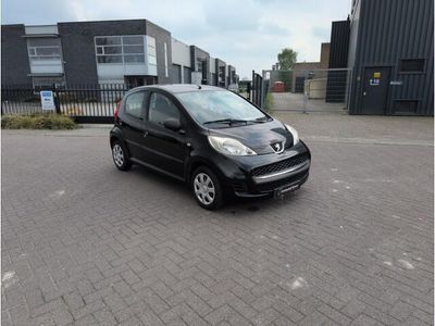 Occasion Peugeot 107 68 PK (50 kW) 2011 Zwart Hatchback