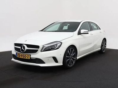 Wit Gebruikt 2017 Mercedes A180 Edition Hatchback | € 14.940 (Eerlijke prijs)