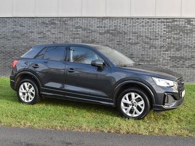 Grijs (metallic) Gebruikt 2023 Audi Q2 Advanced SUV | € 26.940 (Goede deal)