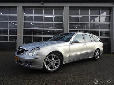 Grijs Occasion 2007 Mercedes E200 Avantgarde Stationwagen | € 5.950