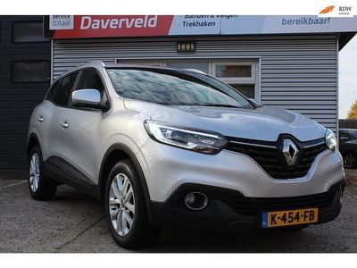 Grijs Gebruikt 2016 Renault Kadjar Life SUV | € 7.950 (Eerlijke prijs)