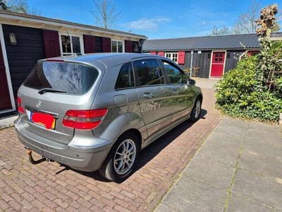 Mercedes B170