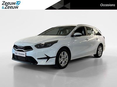 Wit Occasion 2022 Kia Ceed Hatchback | € 17.945 (Eerlijke prijs)