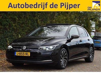 Zwart Gebruikt 2020 VW Golf VIII Style Hatchback | € 24.950 (Eerlijke prijs)
